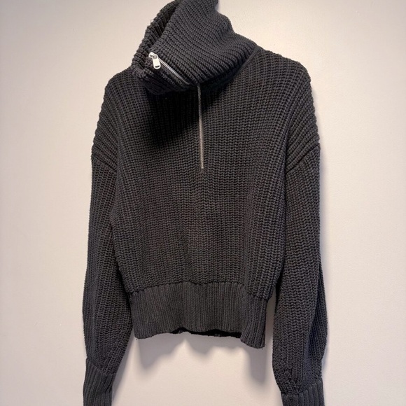 Athleta Sweaters - Athleta Women's Black Fisherman Ribbed Cotton Blend Large